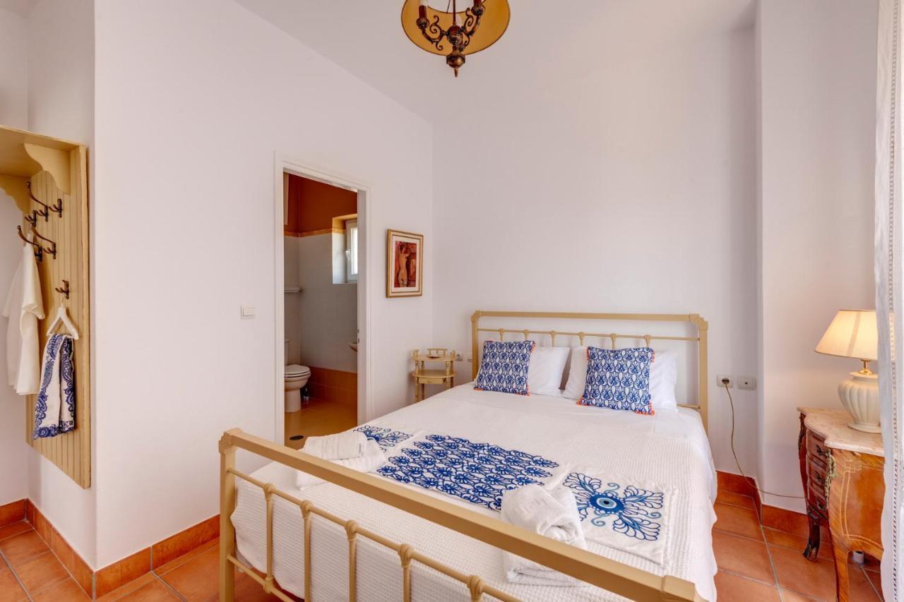 Cycladic Aura - Traditional Holiday Cottage Финикас Екстериор снимка